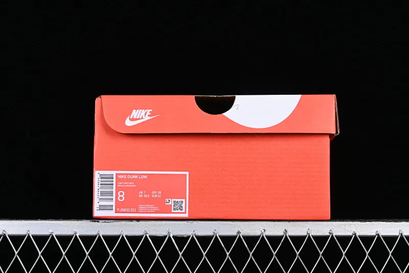 All Categories Nk SB Dunk Series Nk SB Dunk Low Low-top sneakers Cost-effective version Nk Dunk Low "Vast Grey/Varsity Red" Gray and red Bugs Bunny SB low-top sports and leisure sneakers FJ0832-011